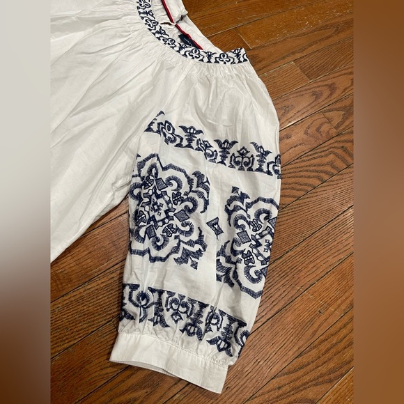 Tommy Hilfiger White and Blue Embroidered Blouse - Picture 3 of 13